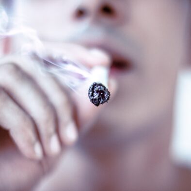 Fumo e salute orale: una coppia stonata.